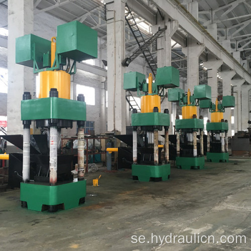 Hydraulisk metallskrapmaskin för briketttillverkning